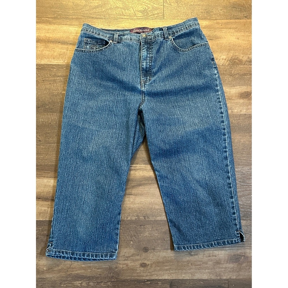 Gloria Vanderbilt Amanda Capri Jeans Womens 14 Blue Denim Embellished Cropped